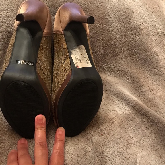 Lace and crystal heels - Picture 5 of 5